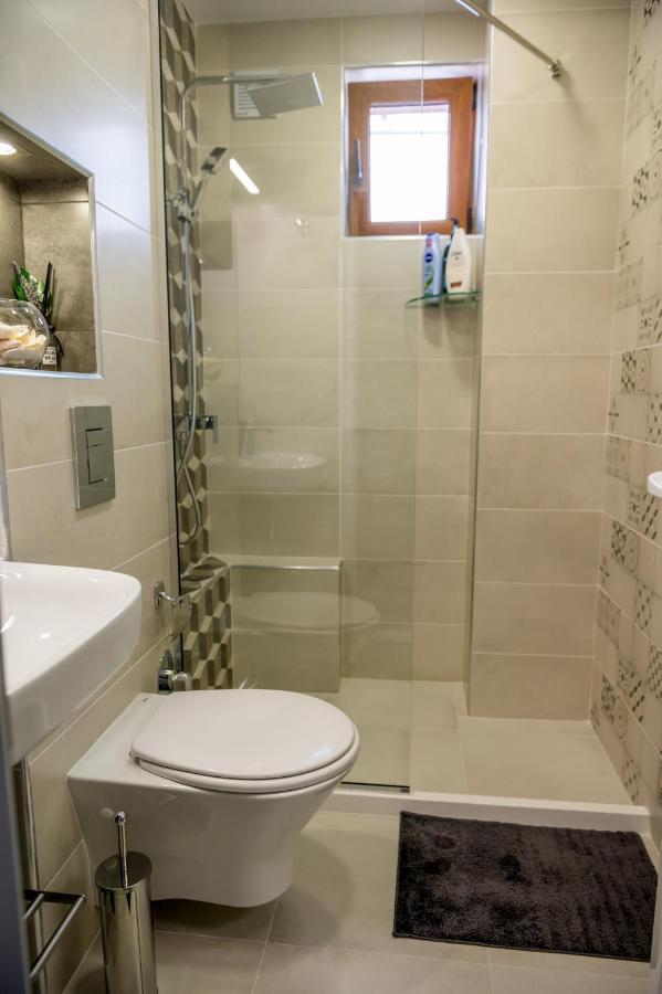 City View Apartment With 2 Bedrooms And Free Garage Yukarı Cuma Dış mekan fotoğraf